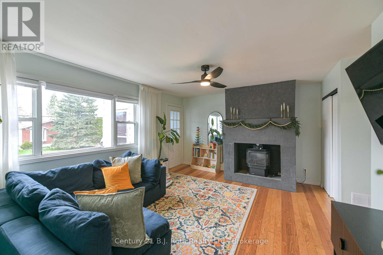 817 Eighth Avenue, Tay (Port Mcnicoll), Ontario  L0K 1R0 - Photo 21 - S13063244