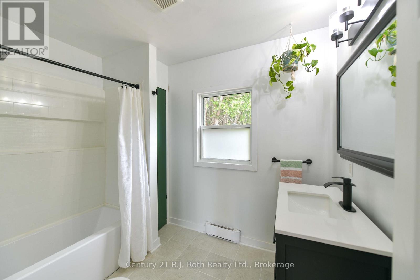 817 Eighth Avenue, Tay (Port Mcnicoll), Ontario  L0K 1R0 - Photo 26 - S13063244