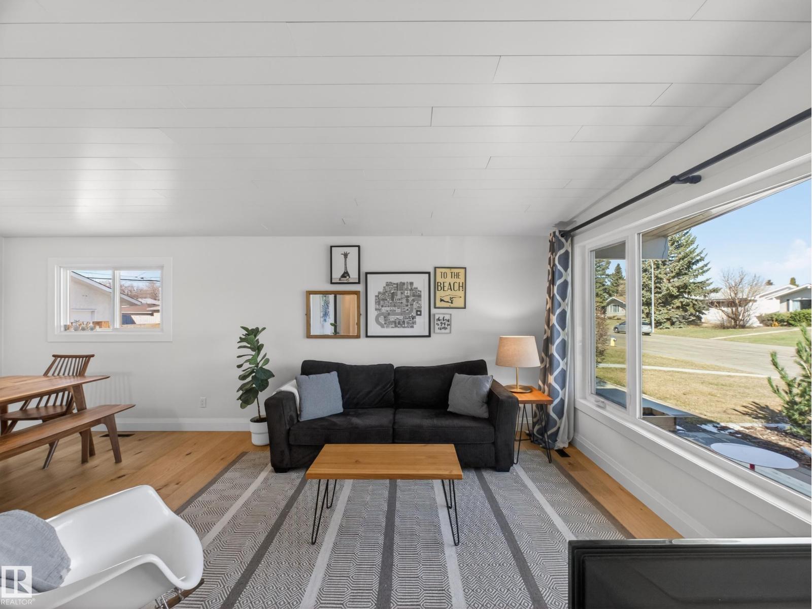 16105 84 Av Nw, Edmonton, Alberta  T5R 3Y4 - Photo 4 - E4484841