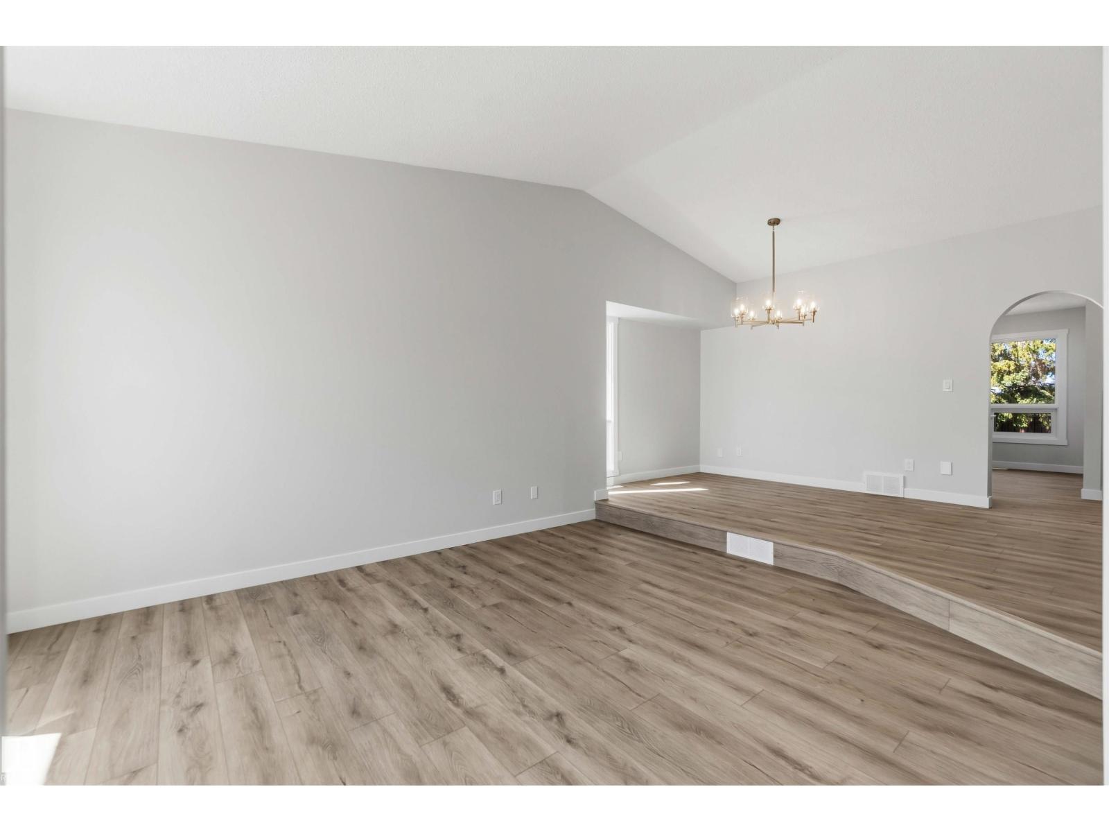 119 Dorchester Dr, St. Albert, Alberta  T8N 4Y4 - Photo 5 - E4484857