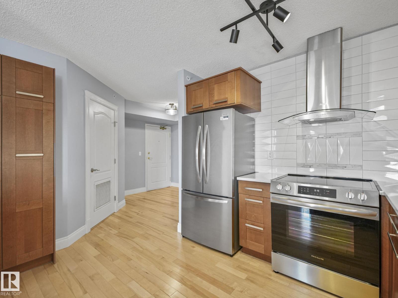 #602 10649 Saskatchewan Dr Nw, Edmonton, Alberta  T6E 6S8 - Photo 8 - E4484859