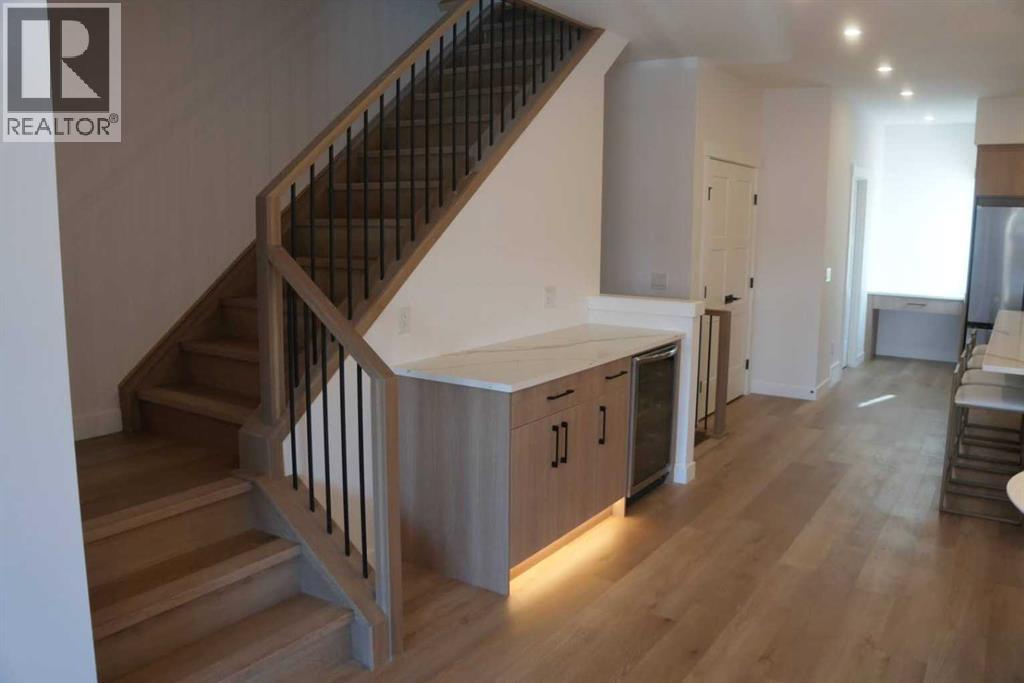 1904 47 Street, Calgary, Alberta  T3B 6B8 - Photo 5 - A2303876