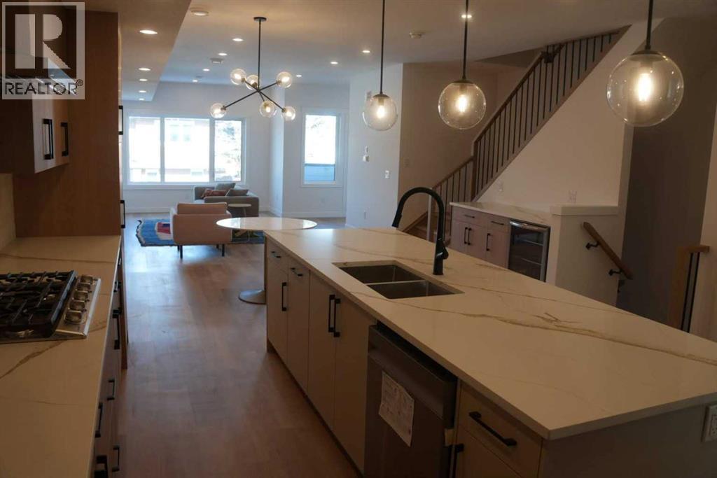 1904 47 Street, Calgary, Alberta  T3B 6B8 - Photo 9 - A2303876