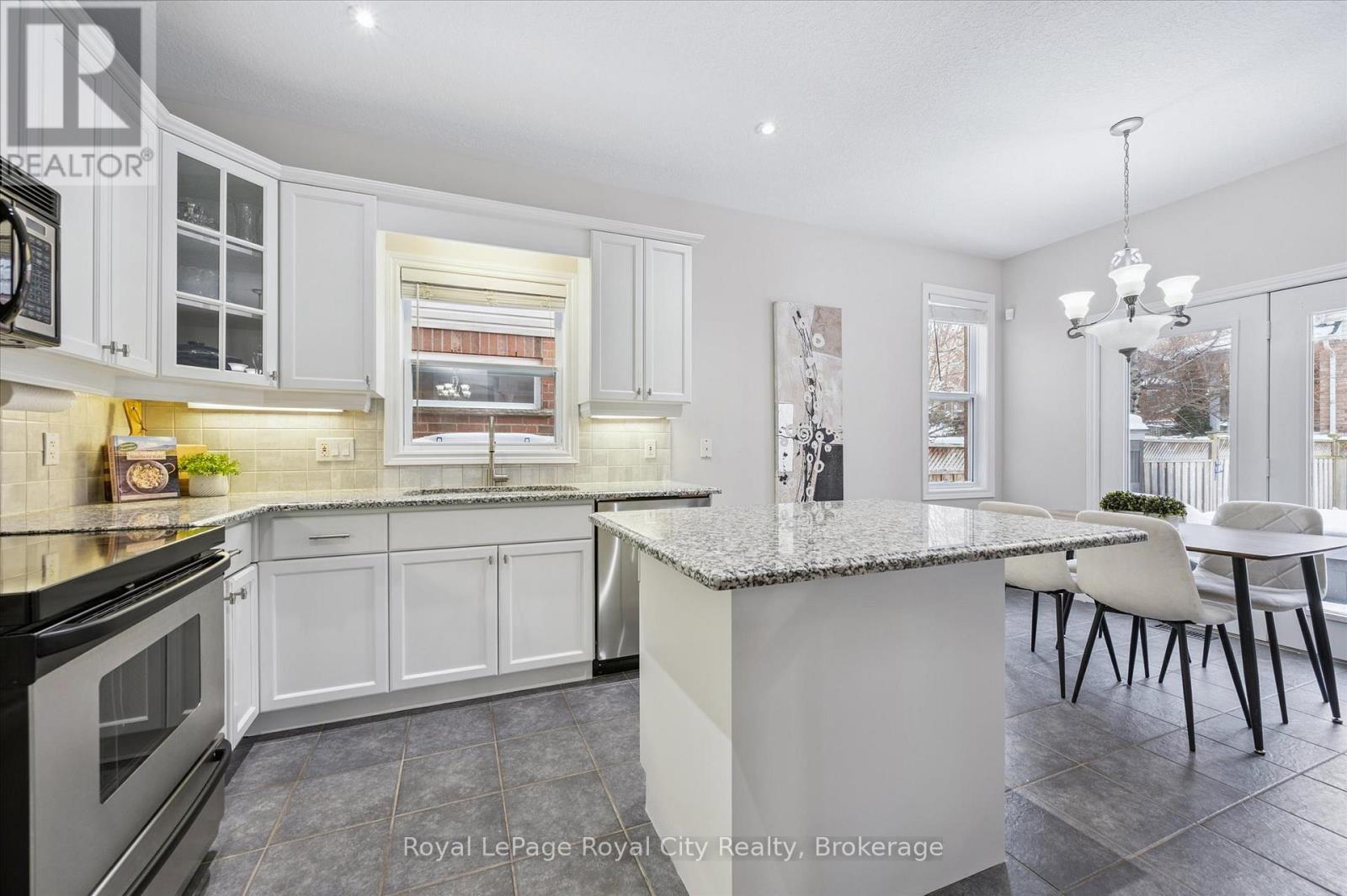 273 Carrington Drive, Guelph (Kortright West), Ontario  N1G 5H3 - Photo 18 - X13062994