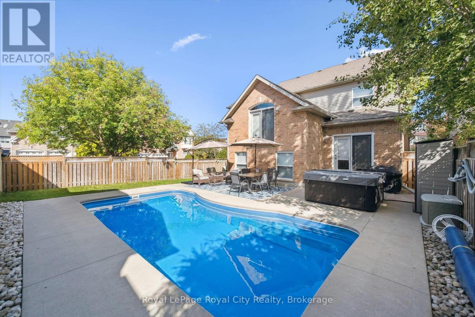 273 Carrington Drive, Guelph (Kortright West), Ontario  N1G 5H3 - Photo 5 - X13062994