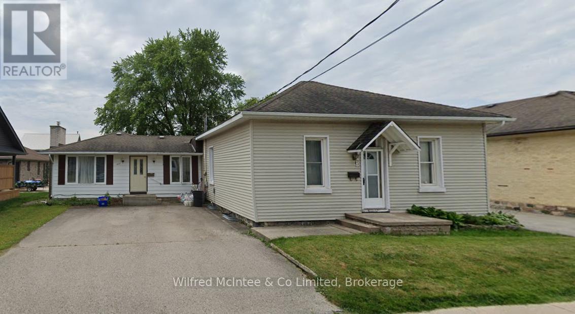 243 13TH STREET, hanover, Ontario