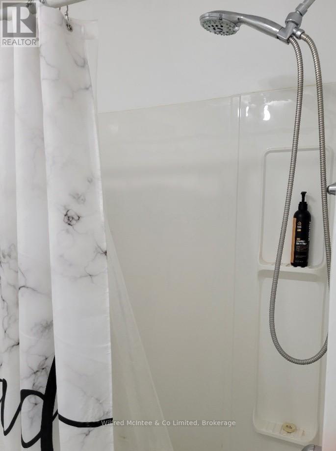 243 13th Street, Hanover, Ontario  N4N 1X1 - Photo 11 - X13063038