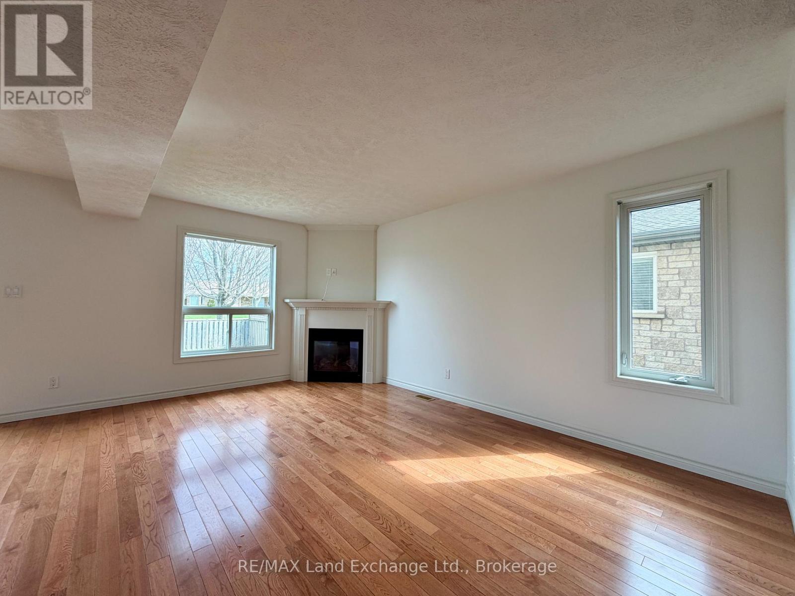 223 Stickel Street, Saugeen Shores, Ontario  N0H 2C1 - Photo 3 - X13063146