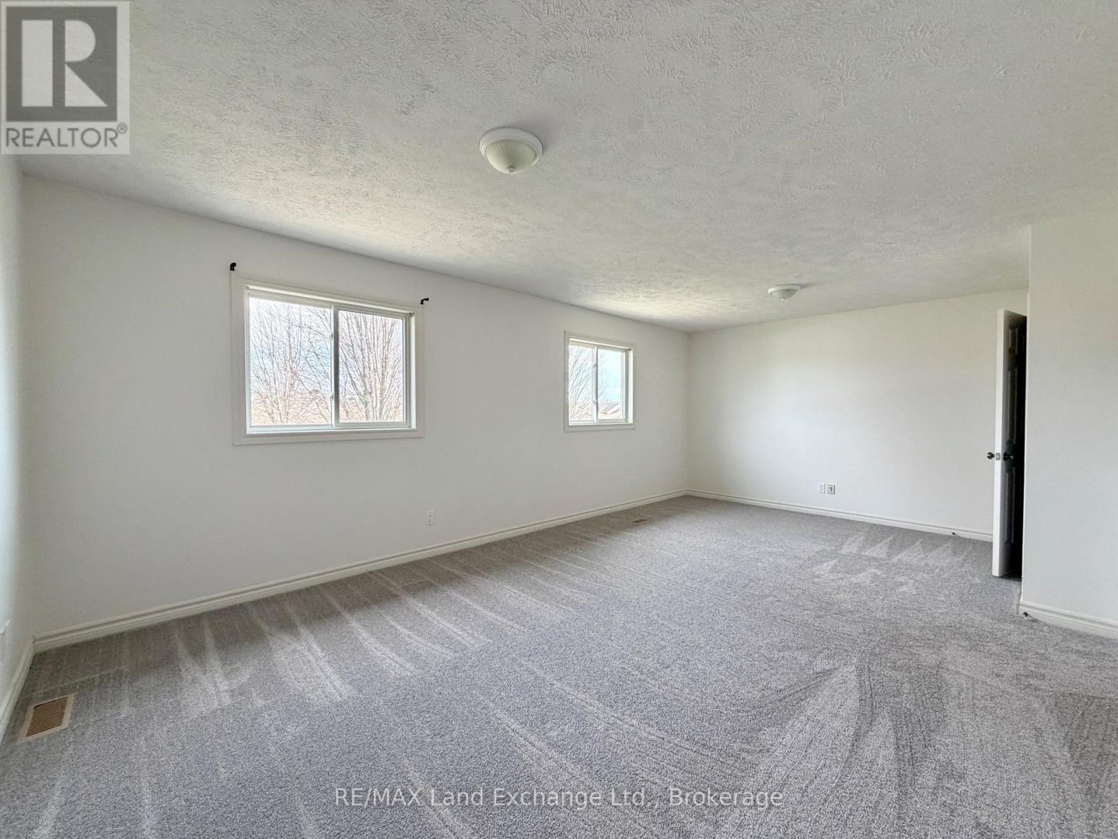 223 Stickel Street, Saugeen Shores, Ontario  N0H 2C1 - Photo 7 - X13063146