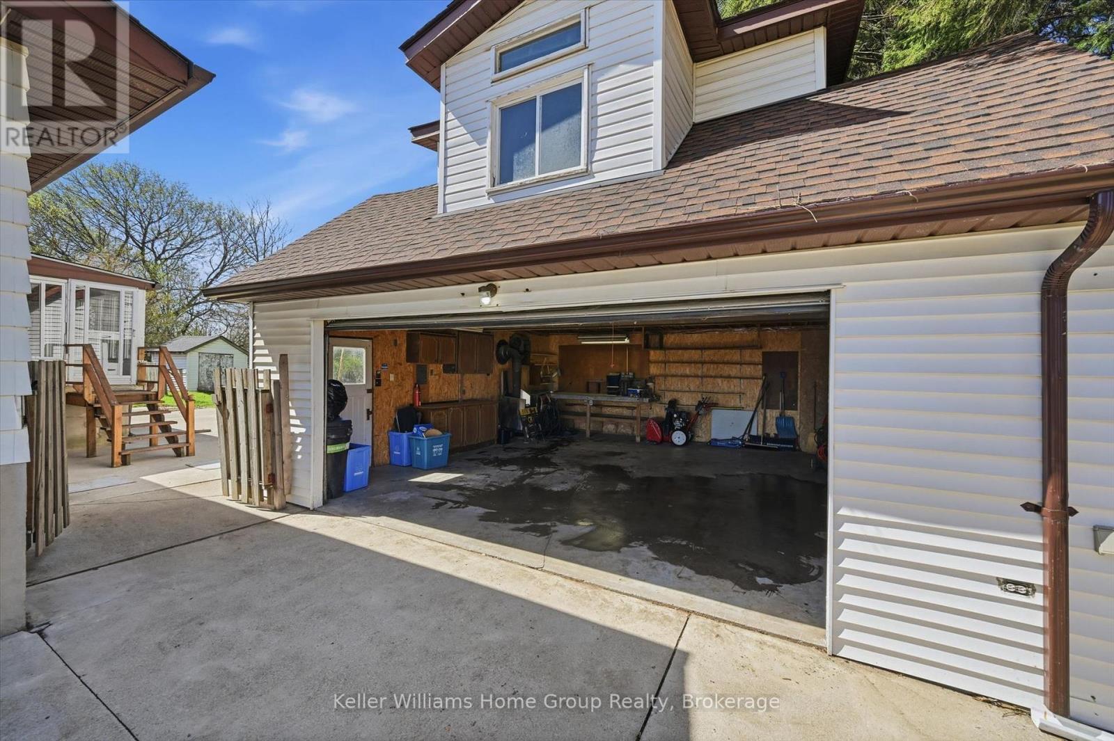 1233 5 Highway W, Hamilton, Ontario  L9H 5E1 - Photo 2 - X13063240