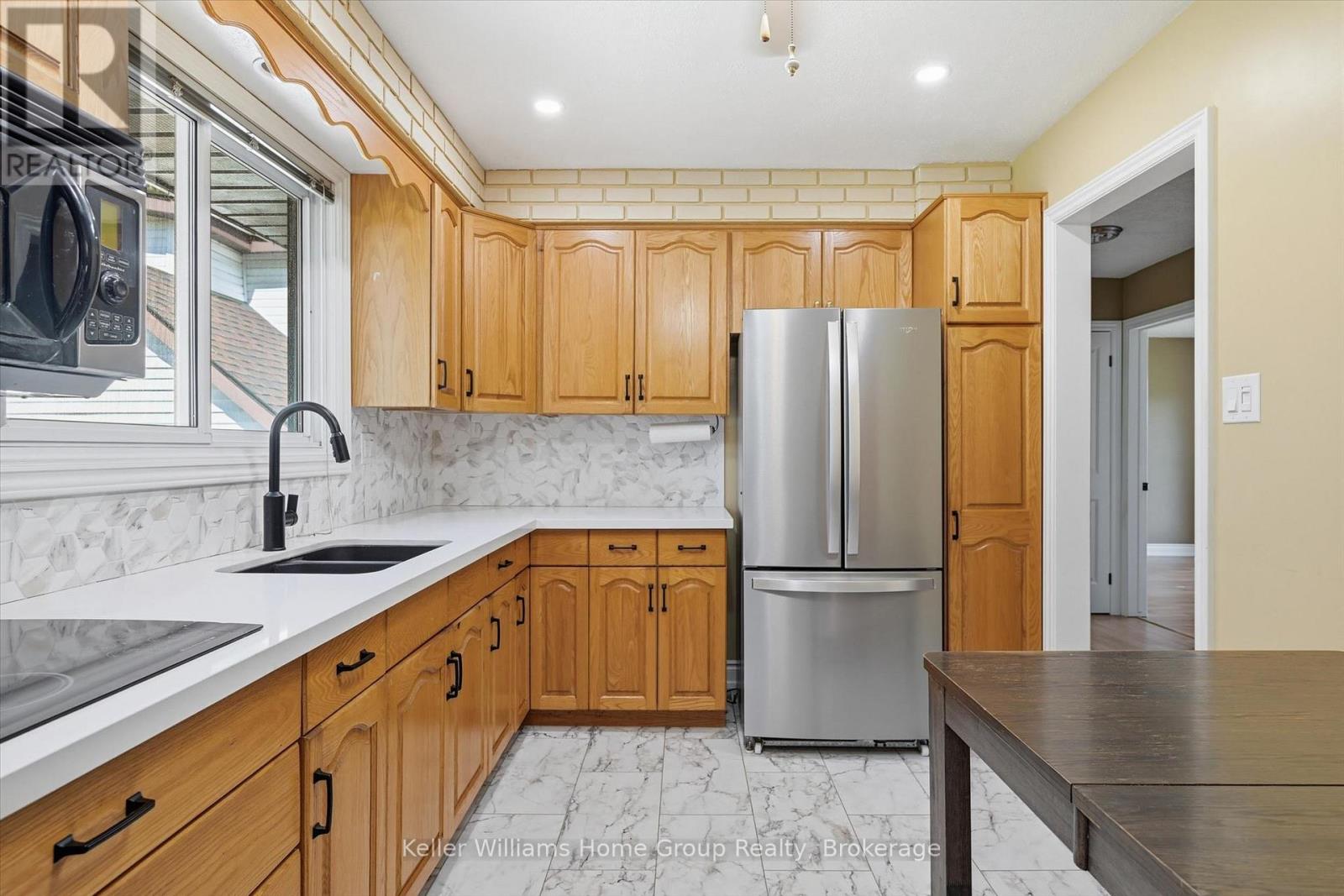 1233 5 Highway W, Hamilton, Ontario  L9H 5E1 - Photo 4 - X13063240