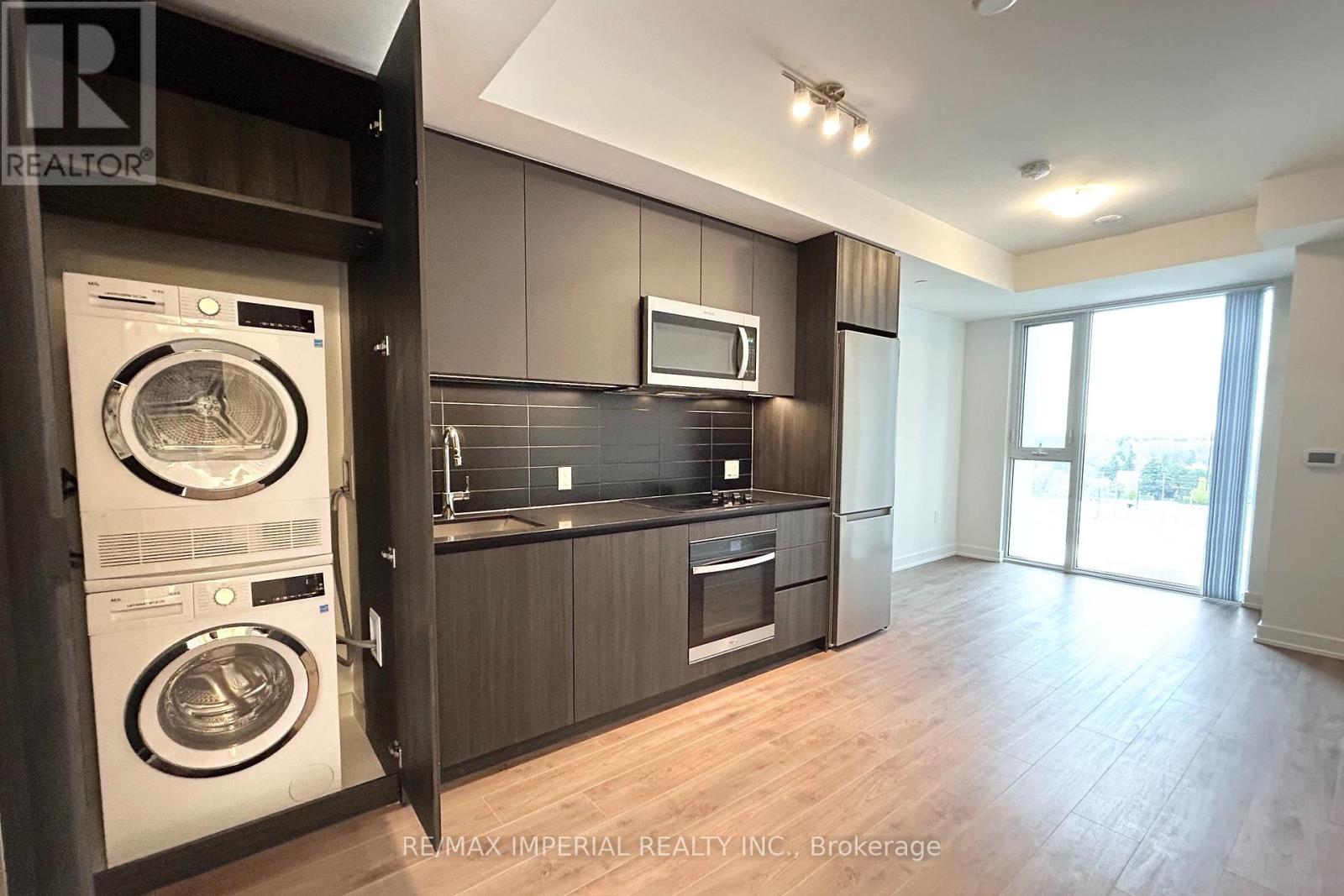 712 - 5858 YONGE STREET, Toronto, Ontario