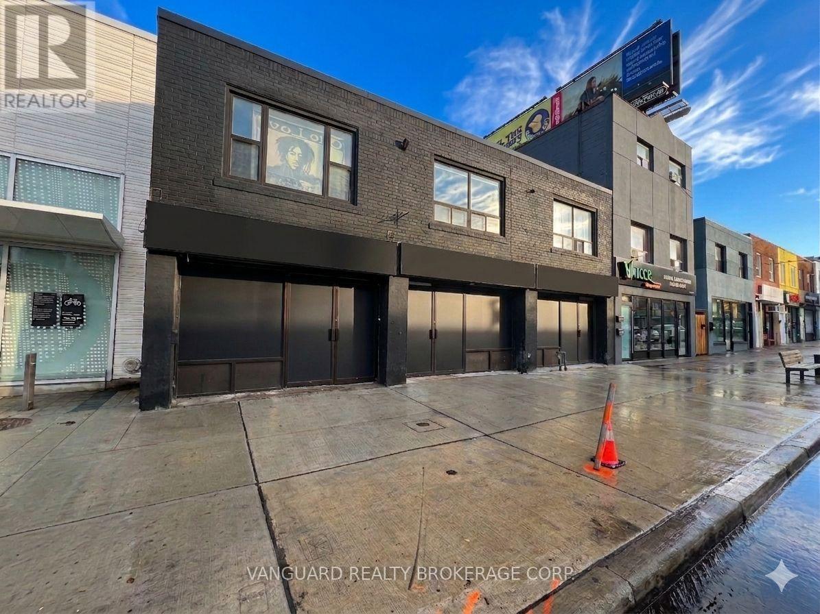 1623 Eglinton Avenue W, Toronto (Oakwood Village), Ontario  M6E 2H7 - Photo 2 - C13063094