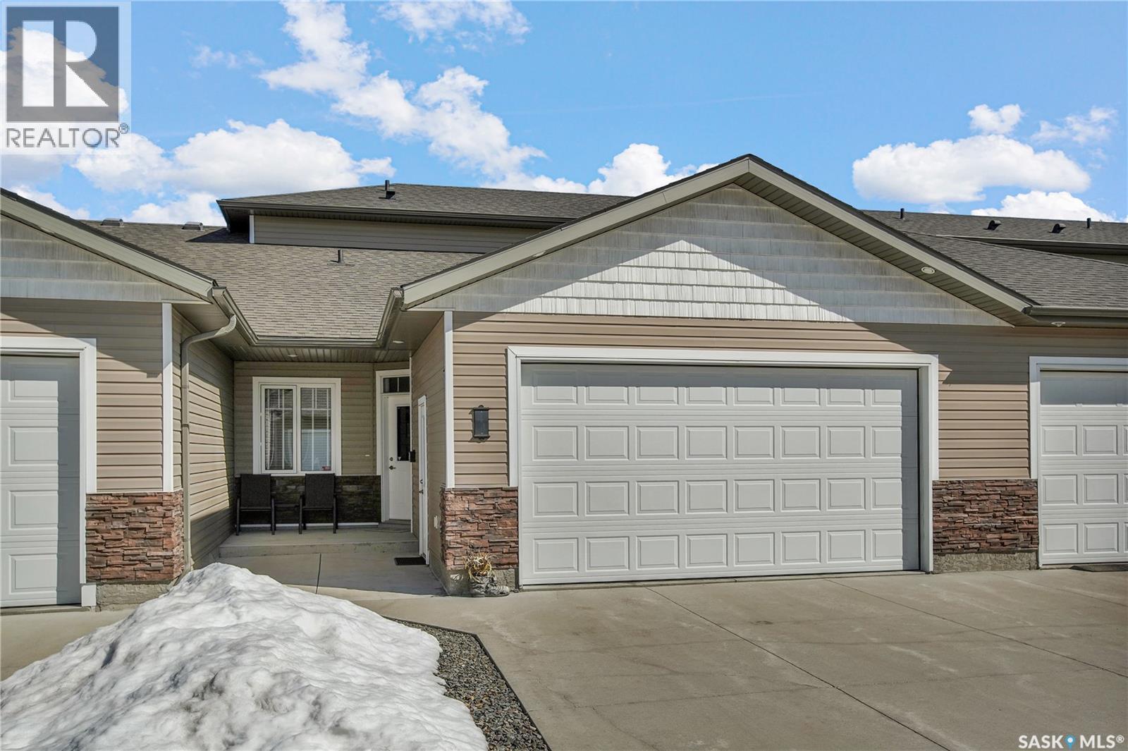 44 100 Brooklyn LANE, Warman, Saskatchewan