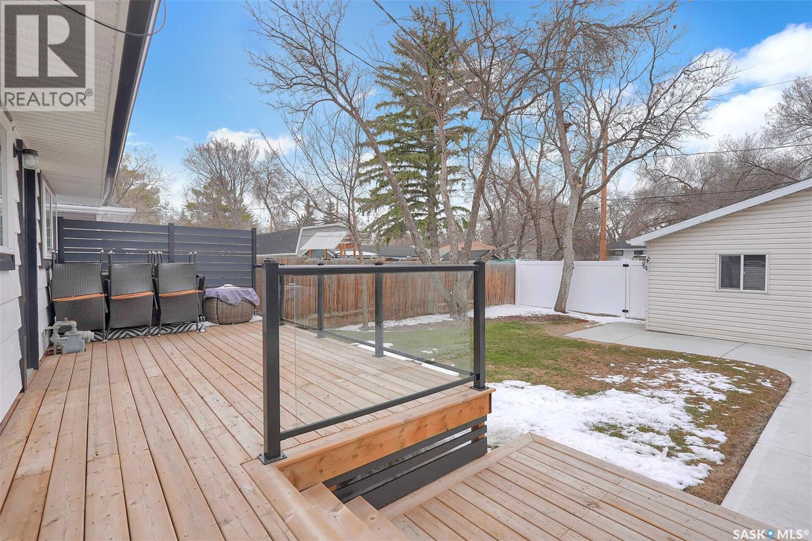 3249 Montague Street, Regina, Saskatchewan  S4S 1Z8 - Photo 42 - SK034261
