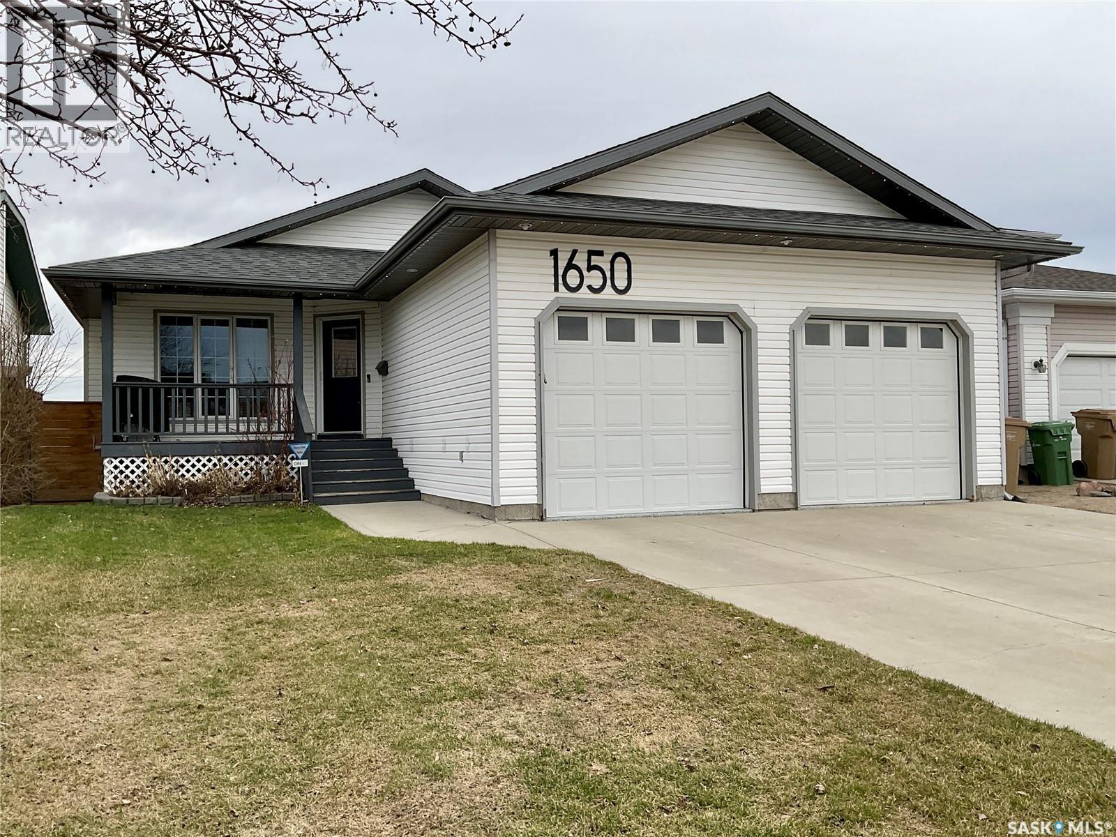 1650 Rousseau Crescent N, Regina, Saskatchewan  S4X 4L9 - Photo 1 - SK034224