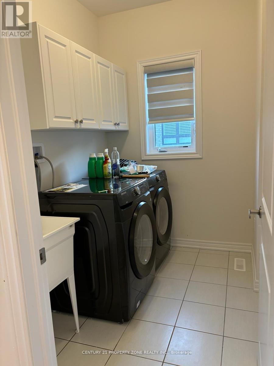 1272 Amherst Gate, Oshawa, Ontario  L1L 0T1 - Photo 18 - E13063040