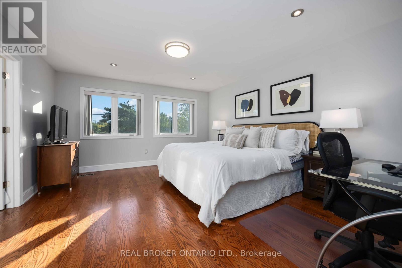 122 Cedarcrest Boulevard, Toronto, Ontario  M4B 2P3 - Photo 17 - E13063160