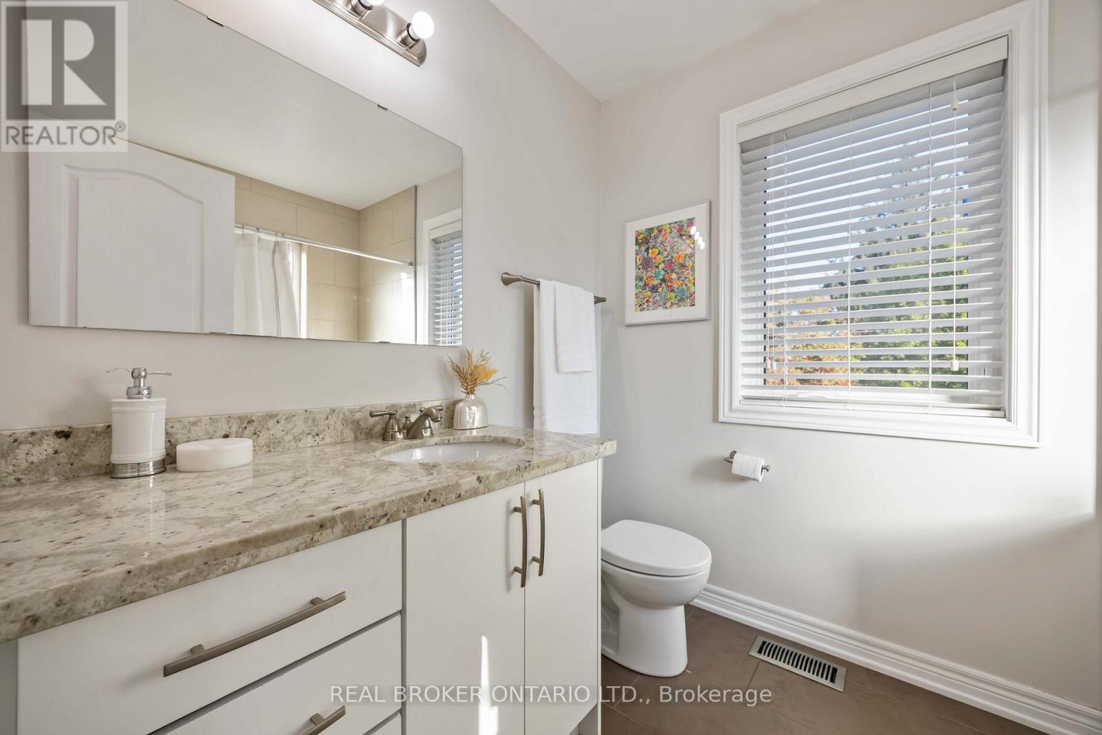 122 Cedarcrest Boulevard, Toronto, Ontario  M4B 2P3 - Photo 19 - E13063160