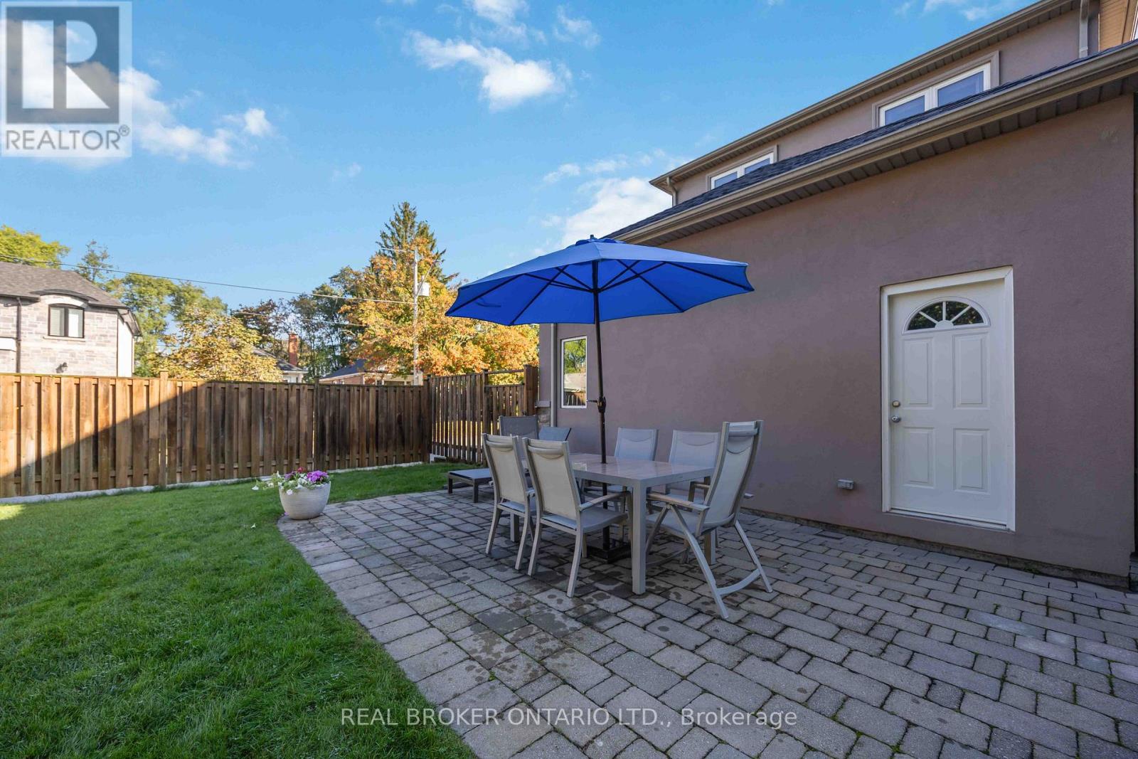 122 Cedarcrest Boulevard, Toronto, Ontario  M4B 2P3 - Photo 29 - E13063160