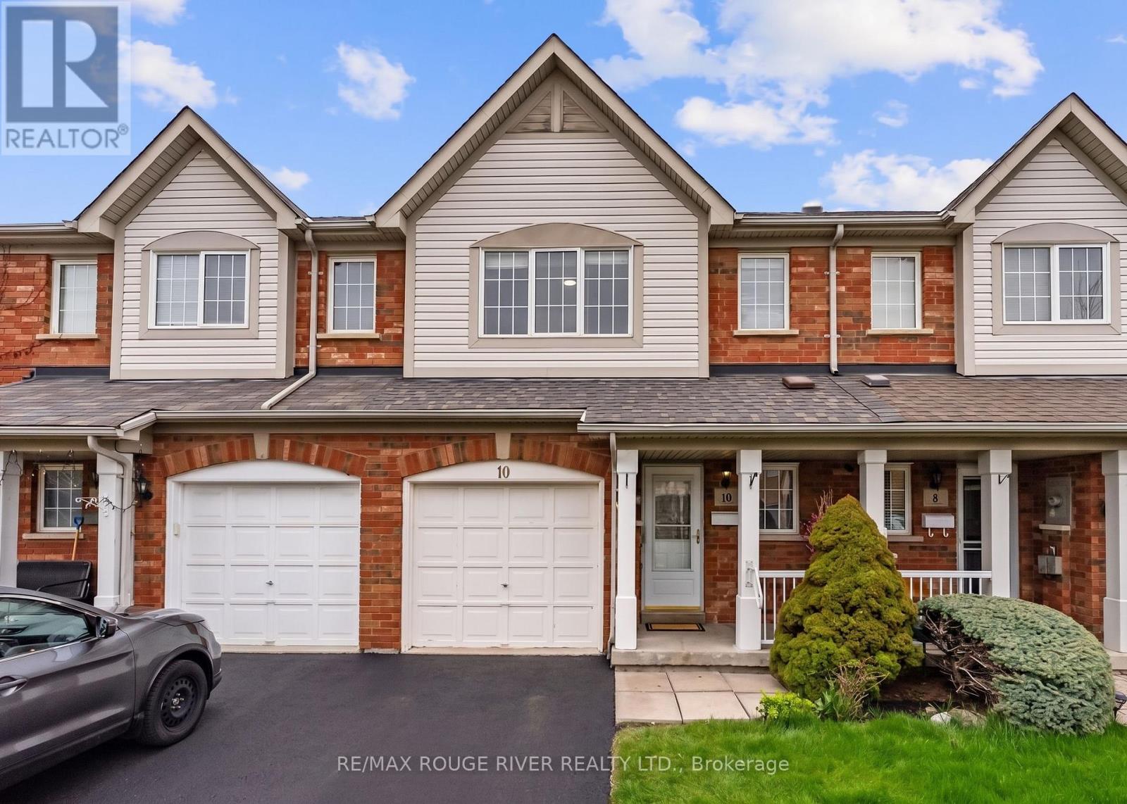 10 PLANTATION COURT, Whitby, Ontario