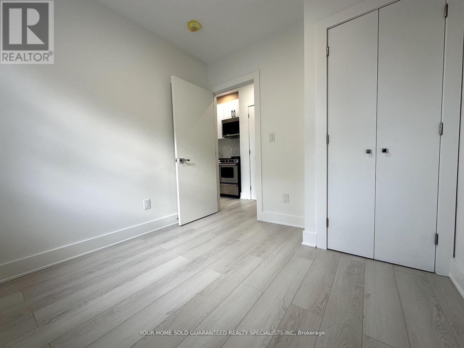 A - 41 Mosley Street, Aurora, Ontario  L4G 1G8 - Photo 5 - N12869694