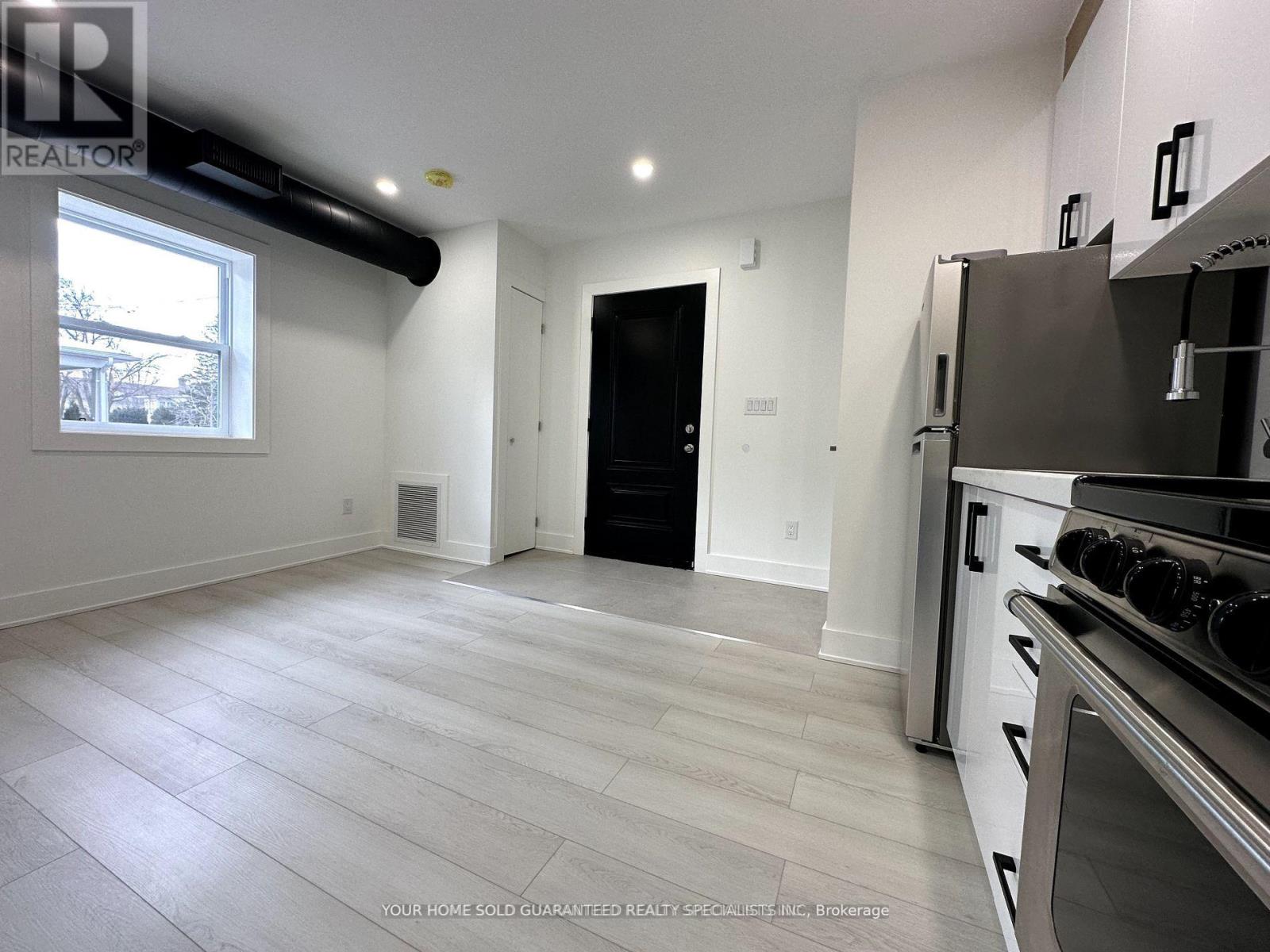 A - 41 Mosley Street, Aurora, Ontario  L4G 1G8 - Photo 2 - N12869694