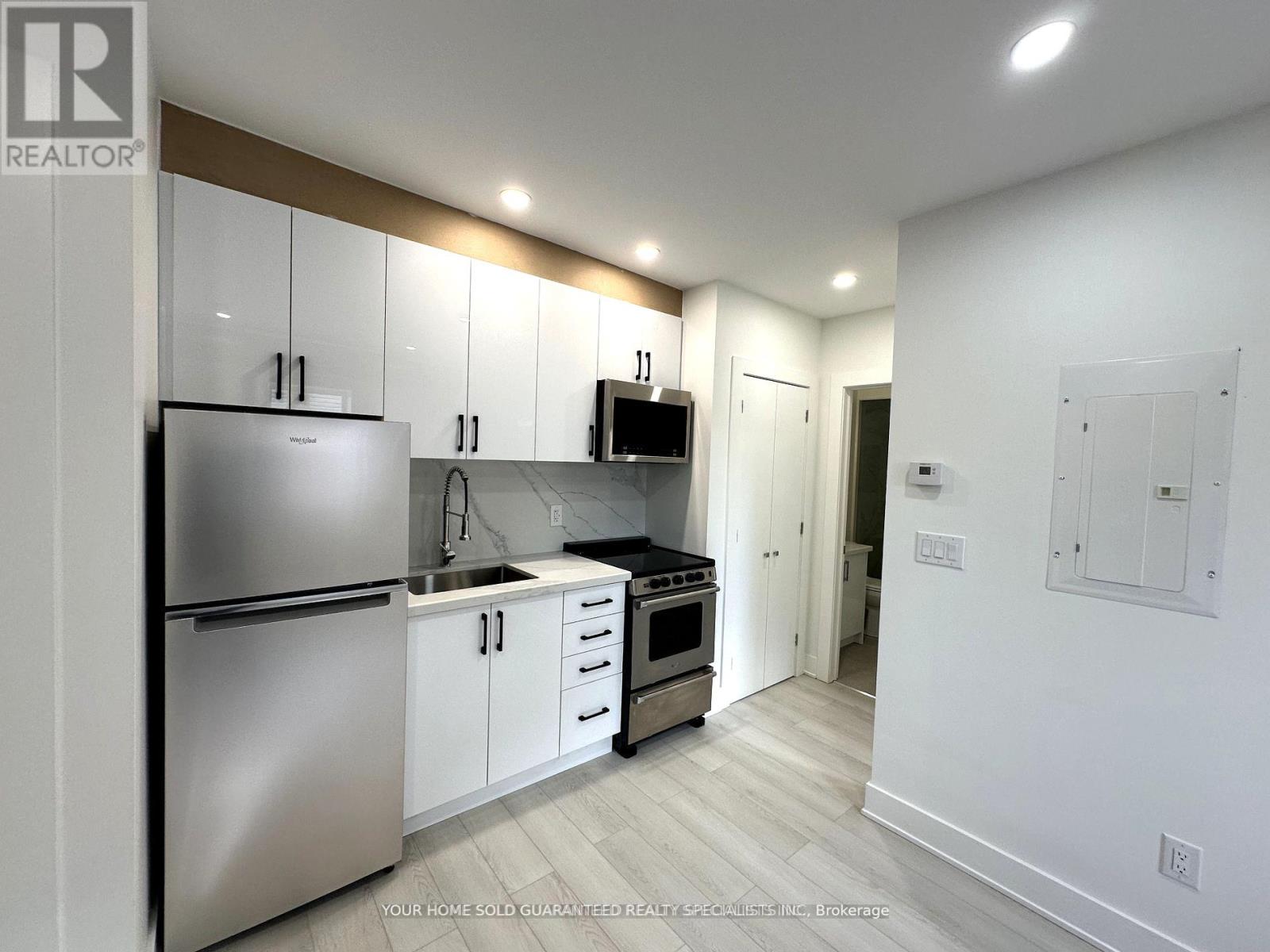 A - 41 Mosley Street, Aurora, Ontario  L4G 1G8 - Photo 4 - N12869694