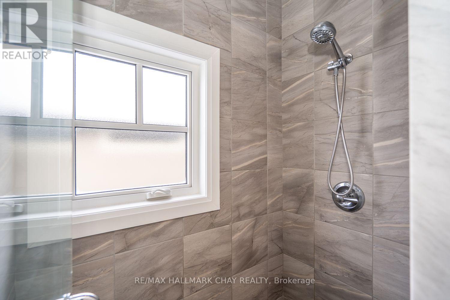 54 Landscape Drive, Oro-Medonte, Ontario  L0L 2L0 - Photo 26 - S12817826