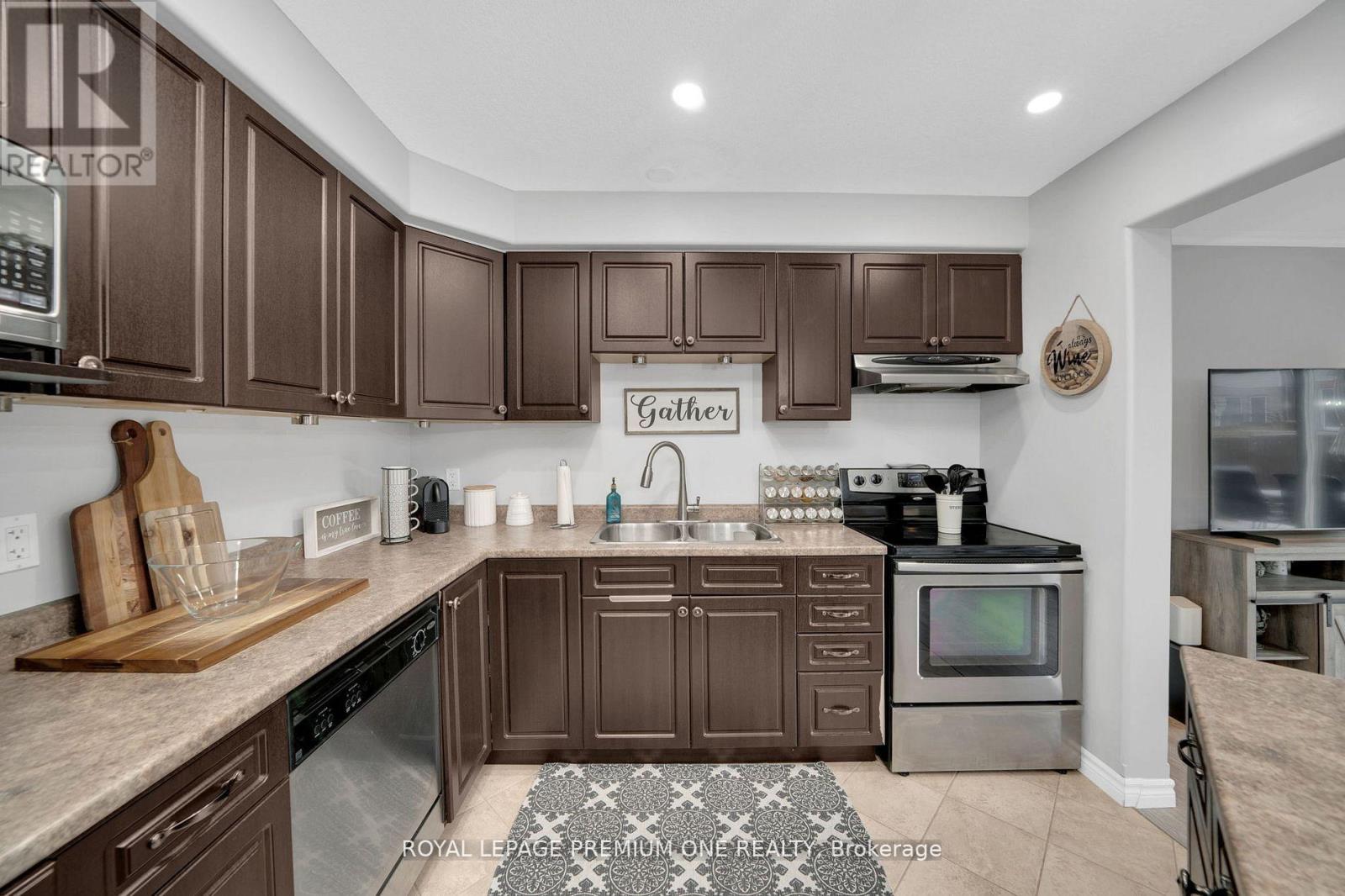 31 Stevenson Street, Essa (Angus), Ontario  L0M 1B6 - Photo 10 - N13063042