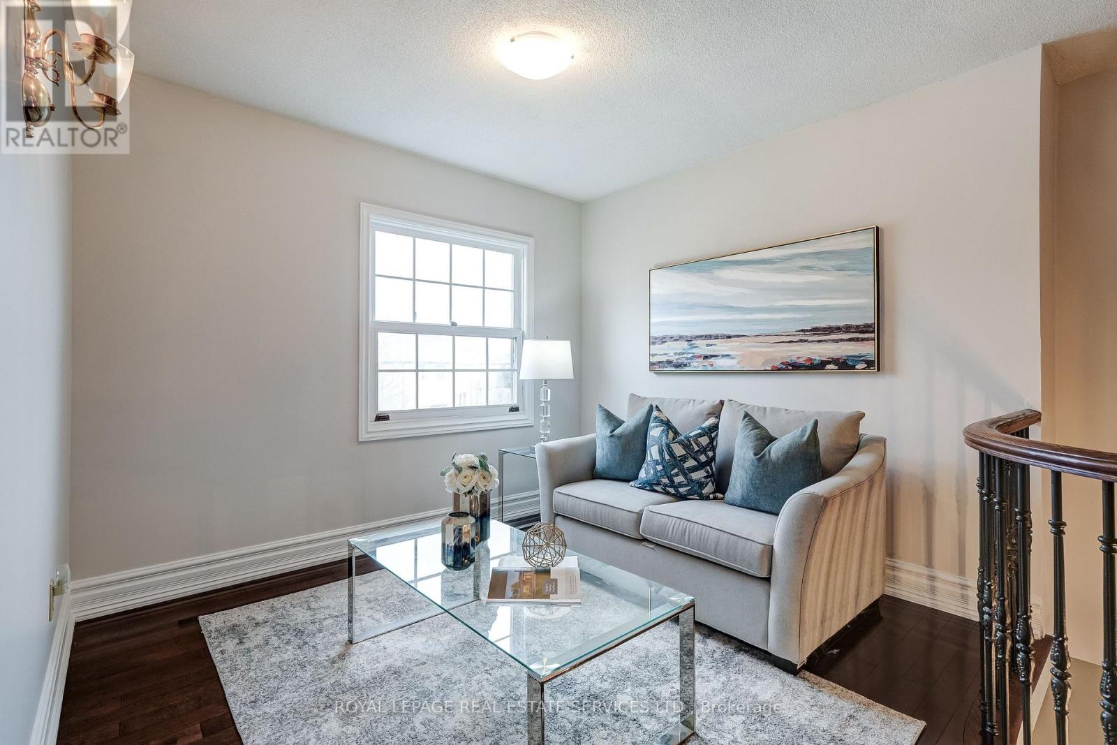 9 Morrison Creek Crescent, Oakville, Ontario  L6H 4C2 - Photo 22 - W12985370