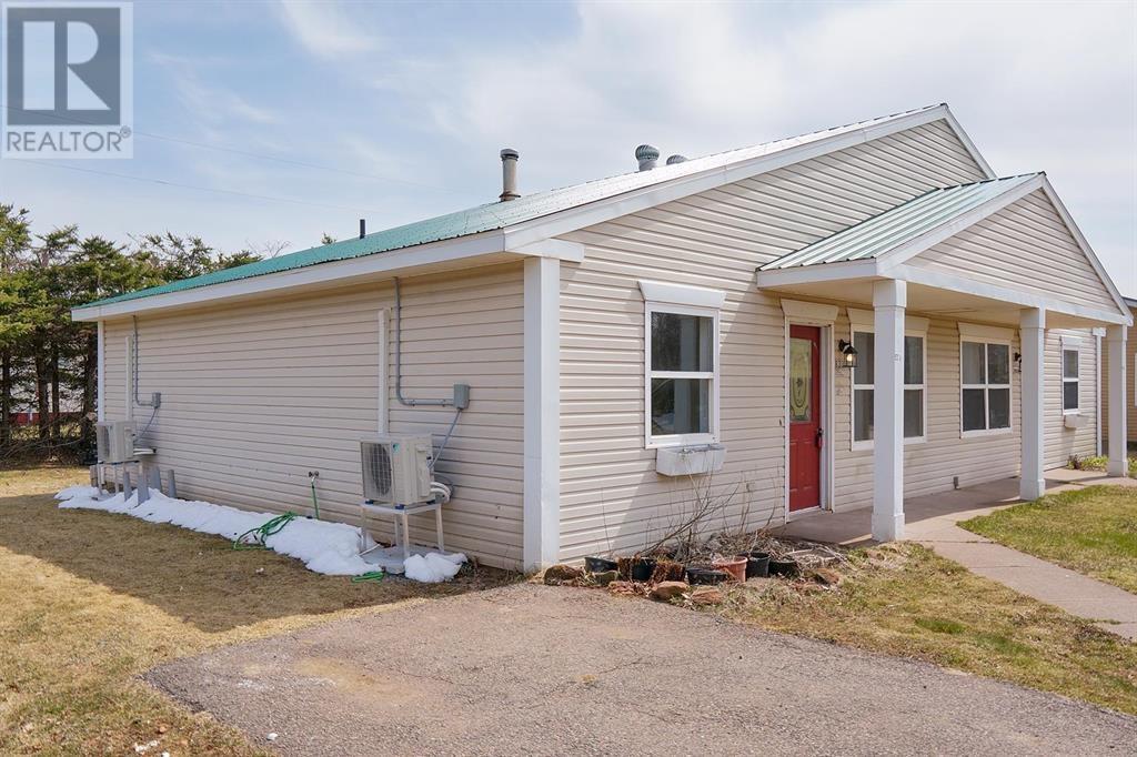 633 A&b Princess Street, Montague, Prince Edward Island  C0A 1R0 - Photo 2 - 202609150