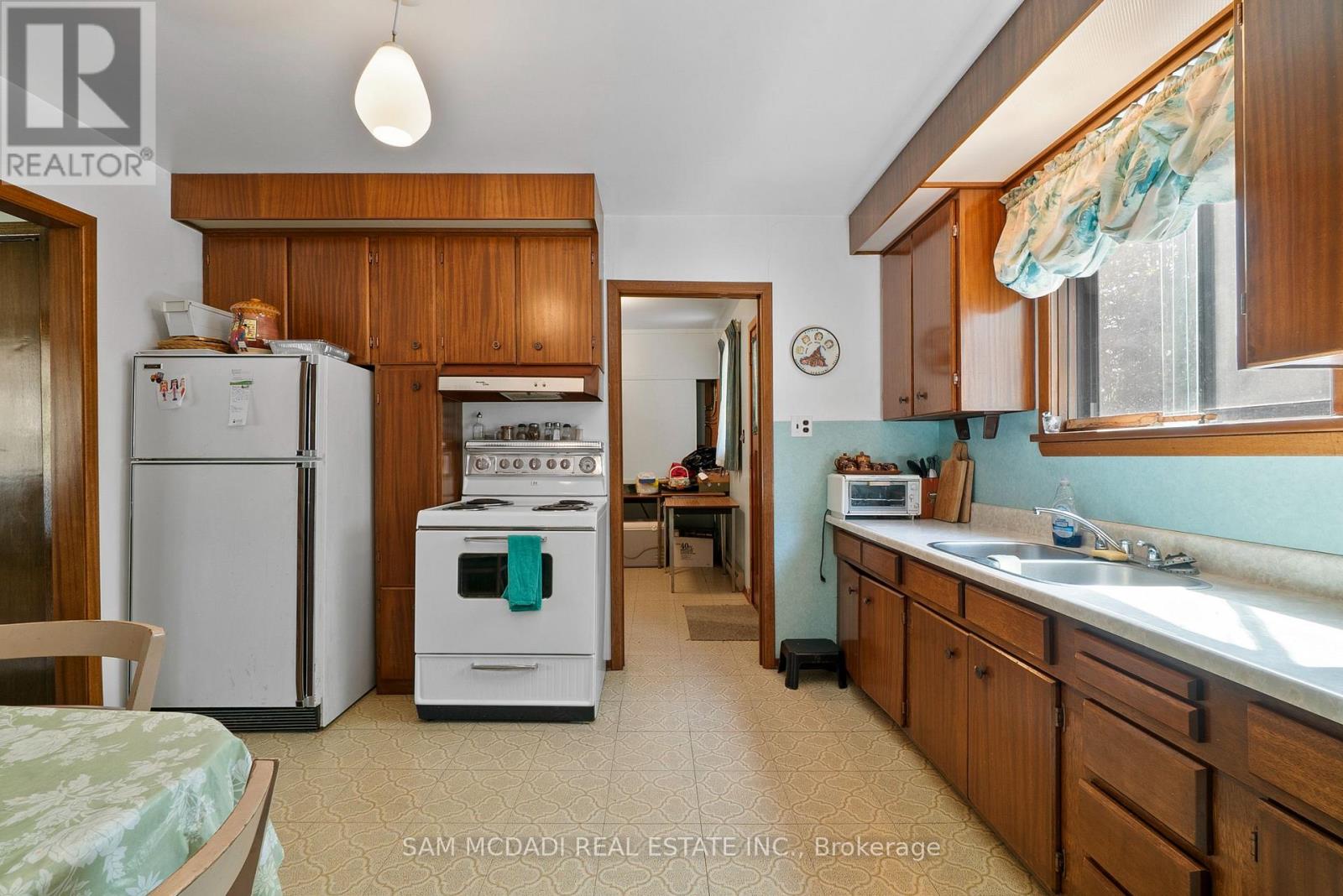 68 41st Street S, Wasaga Beach, Ontario  L9Z 1Z6 - Photo 18 - S13063056