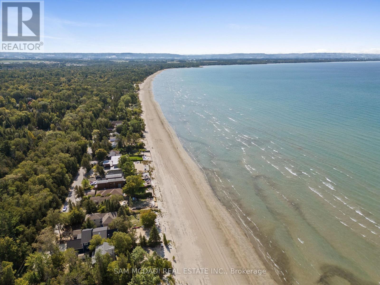 68 41st Street S, Wasaga Beach, Ontario  L9Z 1Z6 - Photo 2 - S13063056