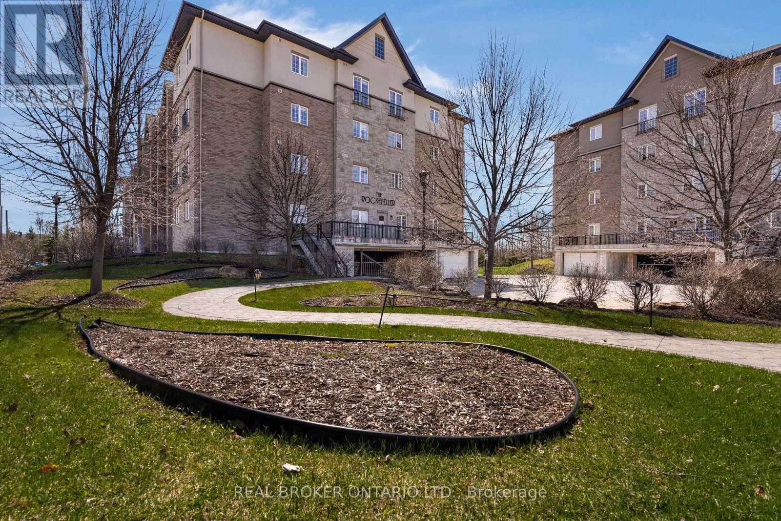 108 - 42 FERNDALE DRIVE S, Barrie, Ontario