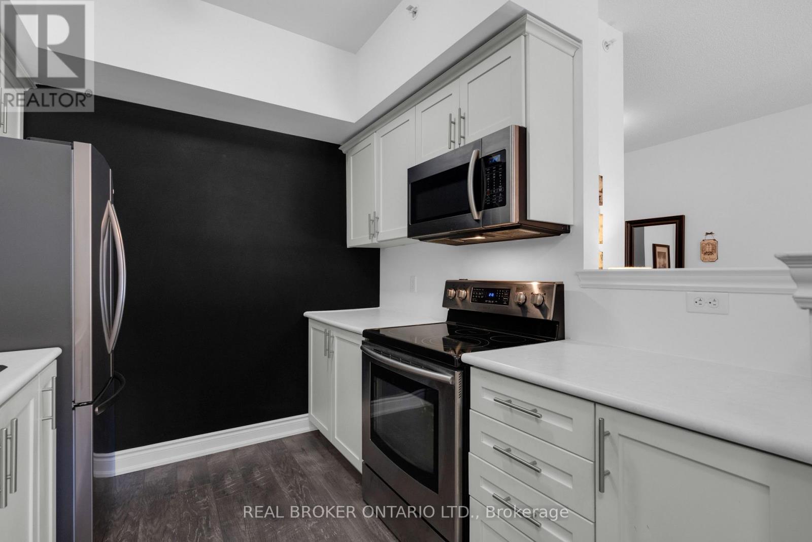 108 - 42 Ferndale Drive S, Barrie, Ontario  L4N 2M5 - Photo 8 - S13063314