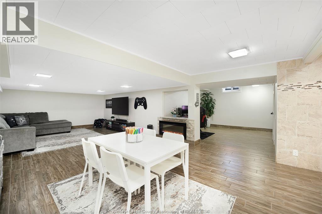 2466 Curry Avenue, Windsor, Ontario  N9E 2S5 - Photo 40 - 26009662