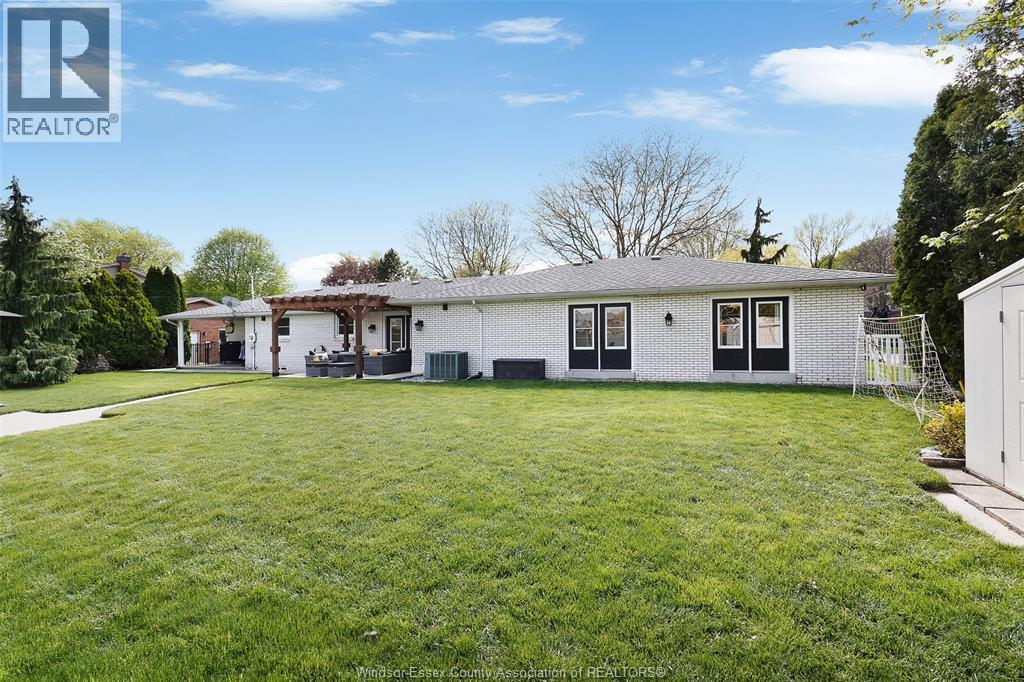 2466 Curry Avenue, Windsor, Ontario  N9E 2S5 - Photo 45 - 26009662