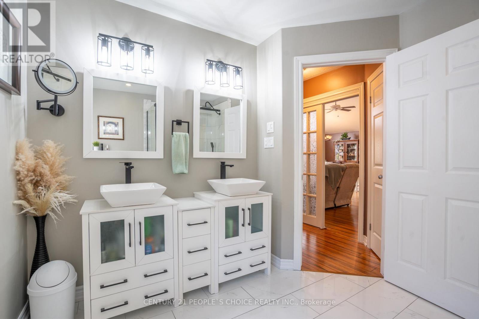 5438 Morning Glory Court, Niagara Falls, Ontario  L2J 0A3 - Photo 25 - X13061940