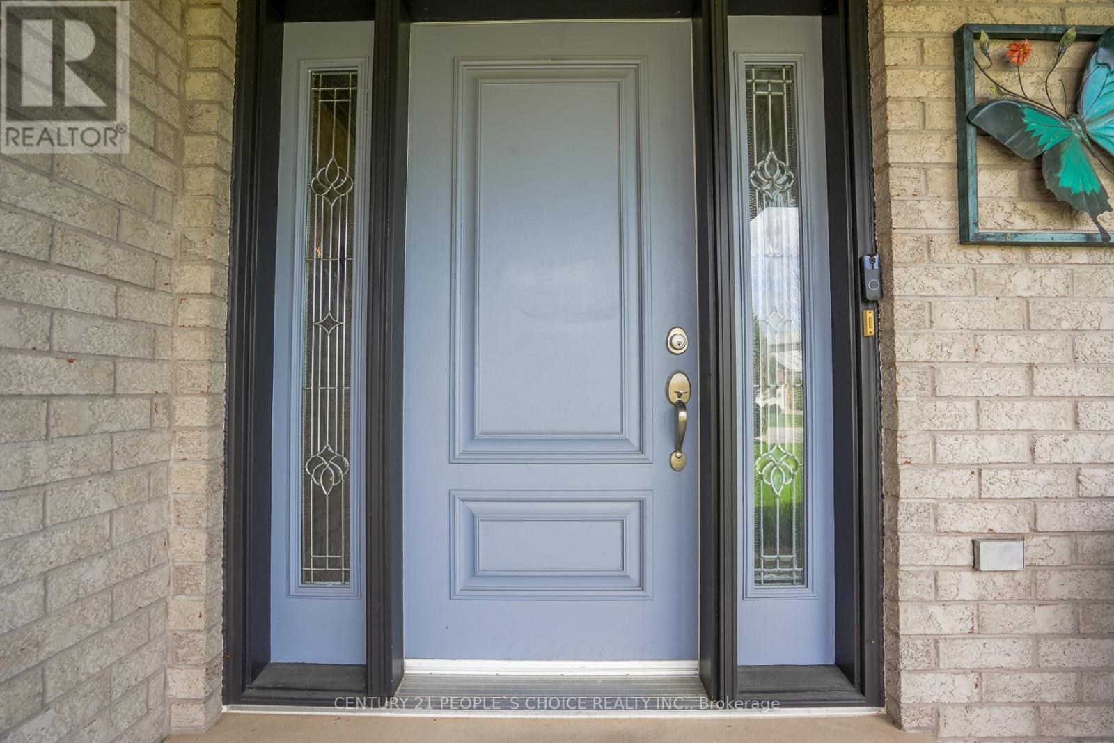 5438 Morning Glory Court, Niagara Falls, Ontario  L2J 0A3 - Photo 3 - X13061940