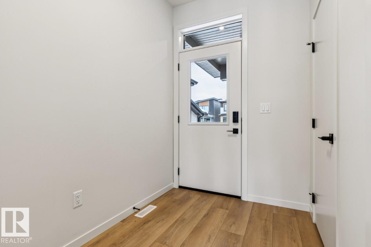 404 30 St Sw, Edmonton, Alberta  T6X 1A5 - Photo 3 - E4484870