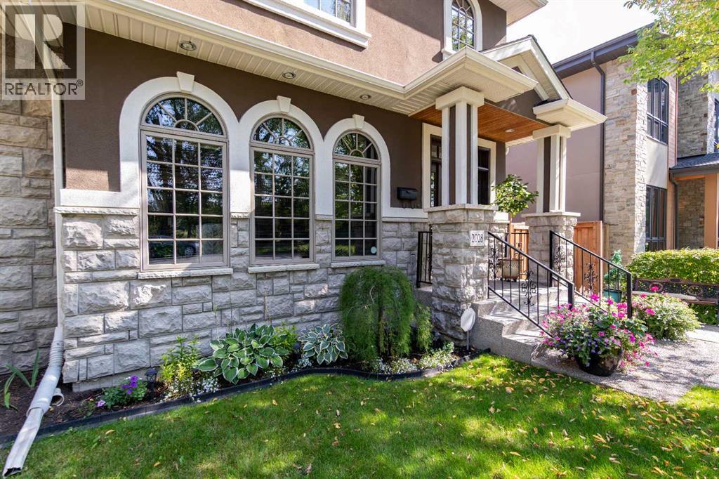 2028 25a Street SW, Calgary, Alberta  T3E 1Y7 - Photo 2 - A2302513