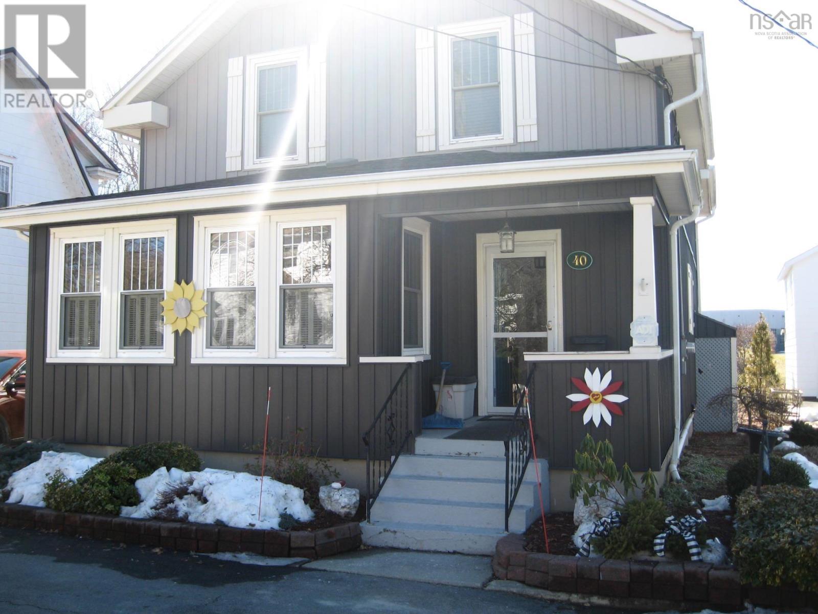 40 Park Street, Liverpool, Nova Scotia  B0T 1K0 - Photo 2 - 202604345