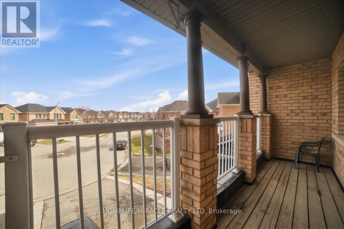6 Prima Vista Court, Brampton, Ontario  L7A 3W8 - Photo 35 - W13062990
