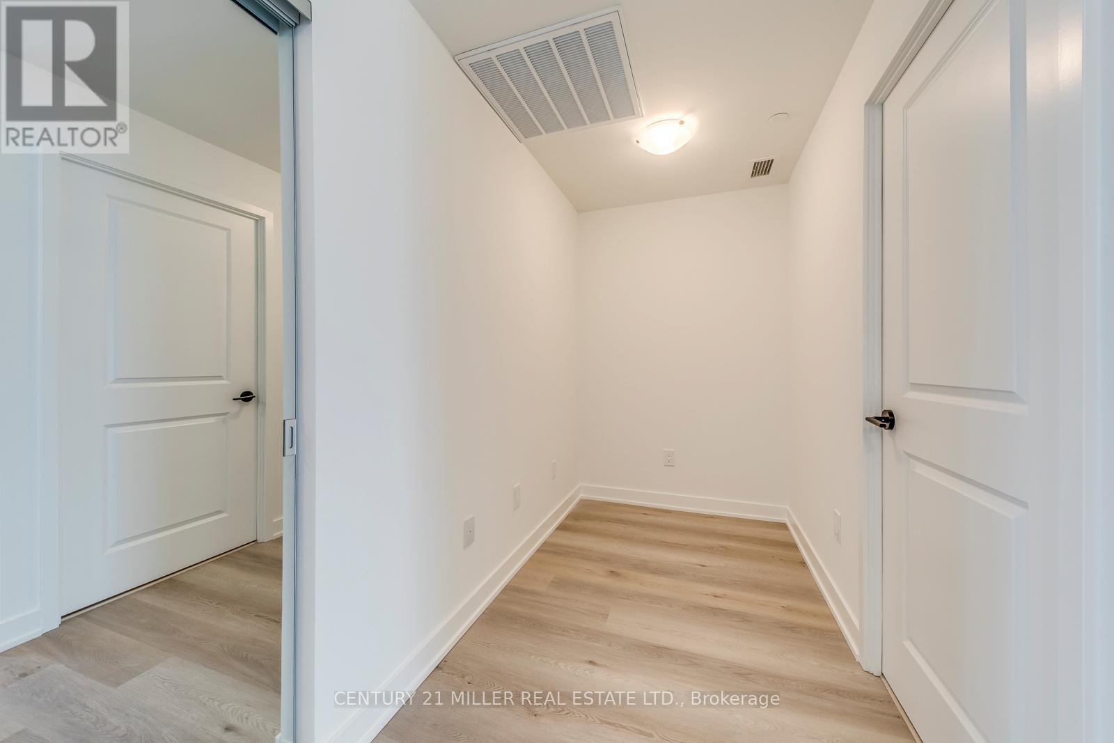 1507 - 2075 Lakeshore Road, Burlington, Ontario  L7R 1E2 - Photo 23 - W13063004