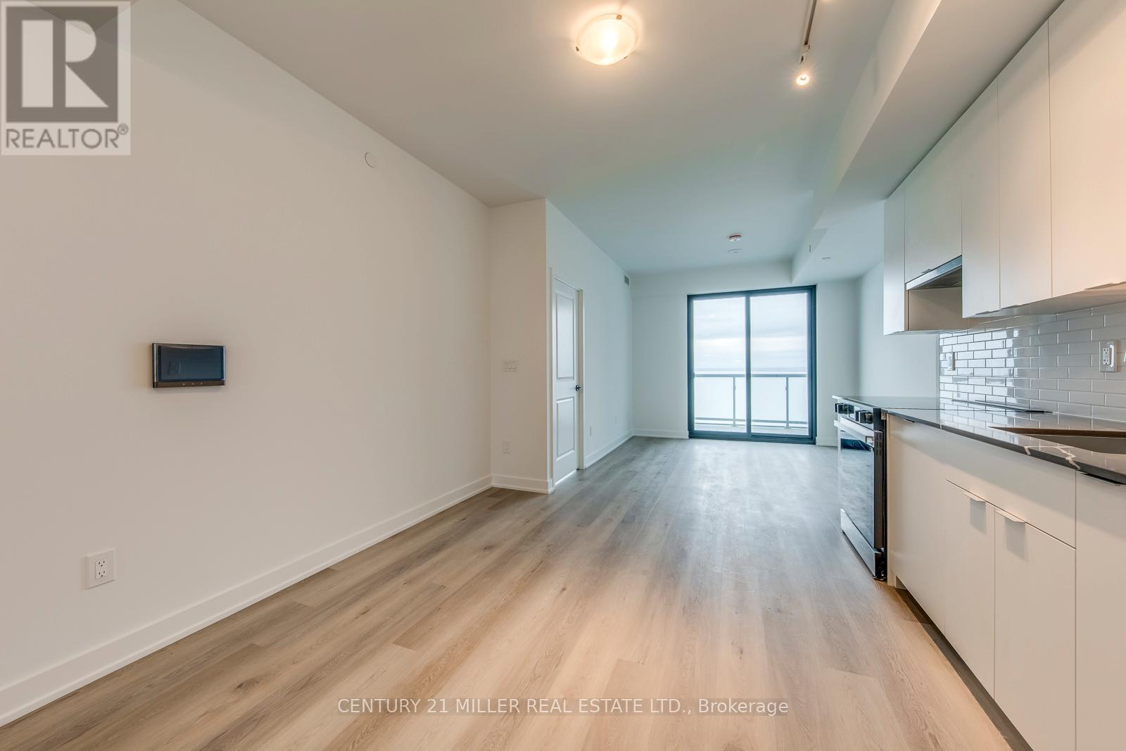 1507 - 2075 Lakeshore Road, Burlington, Ontario  L7R 1E2 - Photo 8 - W13063004