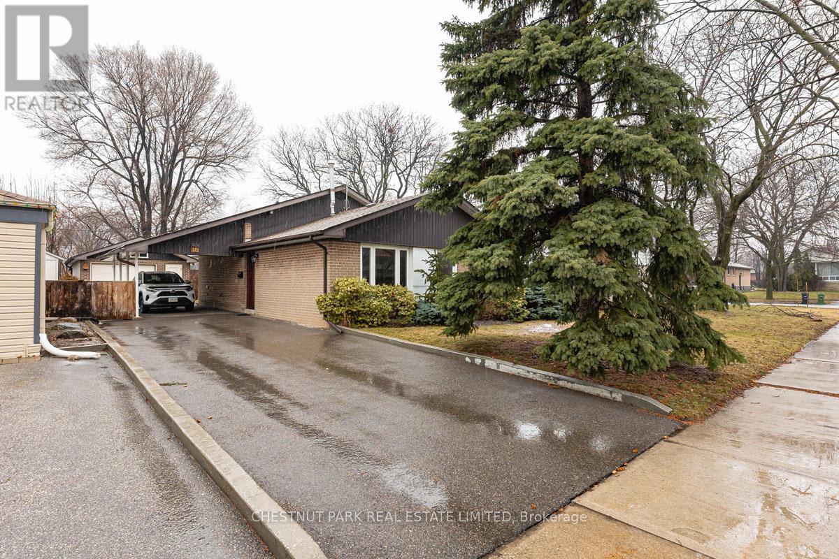 16 Vanderbrent Crescent, Toronto, Ontario  M9R 3W8 - Photo 23 - W13063092