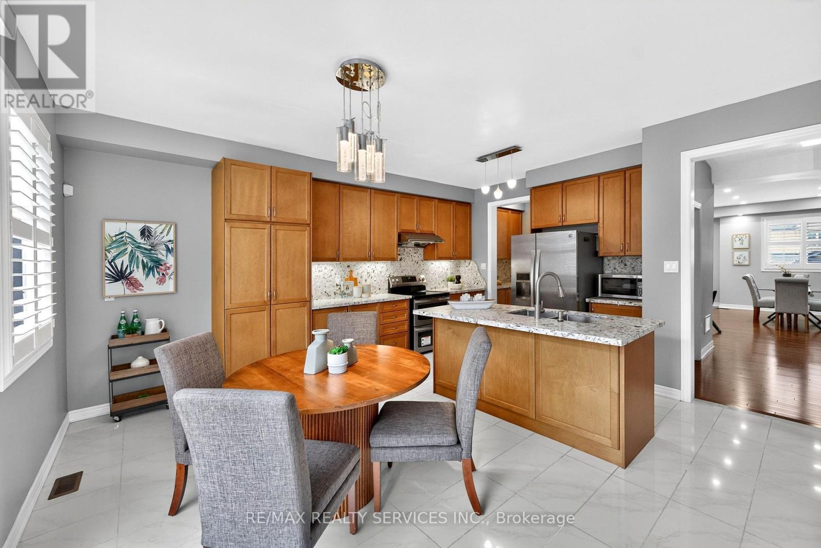 20 Maywood Street, Brampton, Ontario  L6Y 0W6 - Photo 17 - W13063106