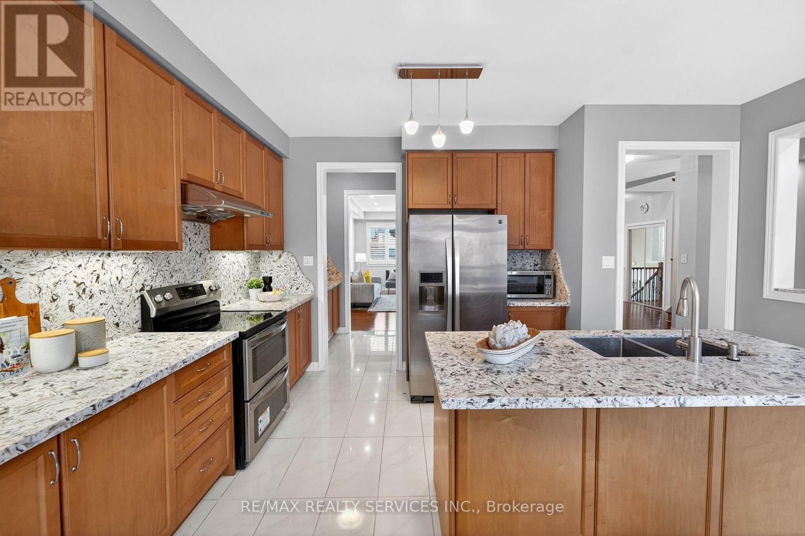 20 Maywood Street, Brampton, Ontario  L6Y 0W6 - Photo 19 - W13063106