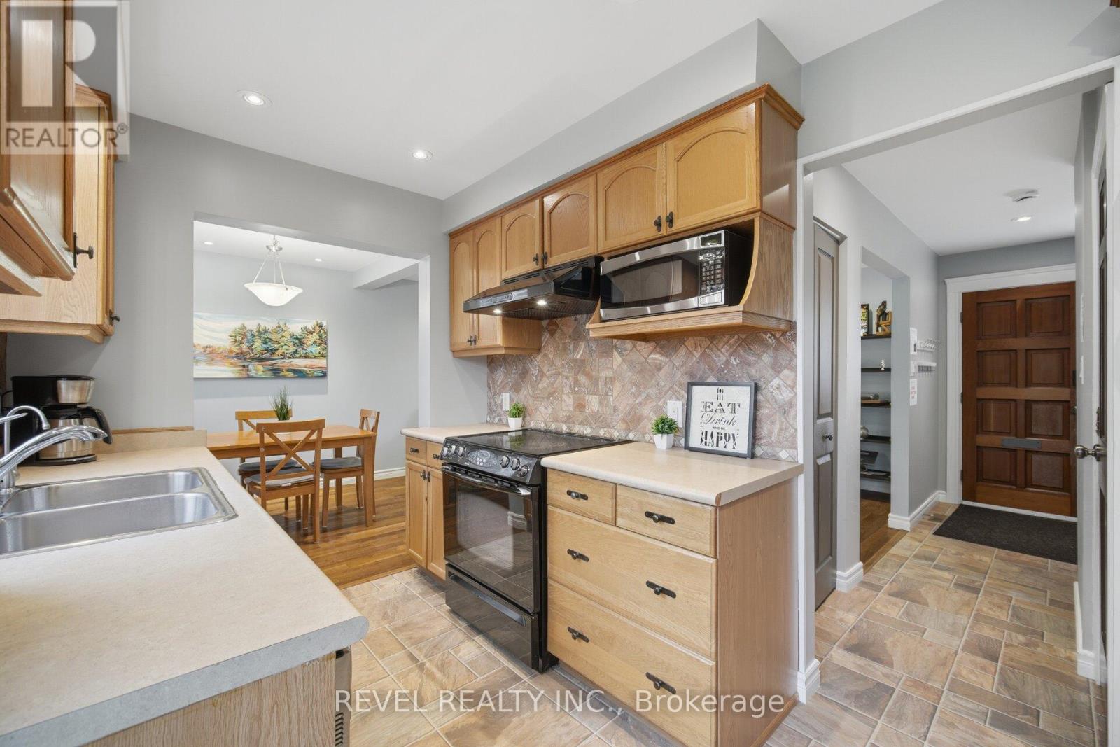 807 Secord Court, Milton, Ontario  L9T 3T3 - Photo 12 - W13063154